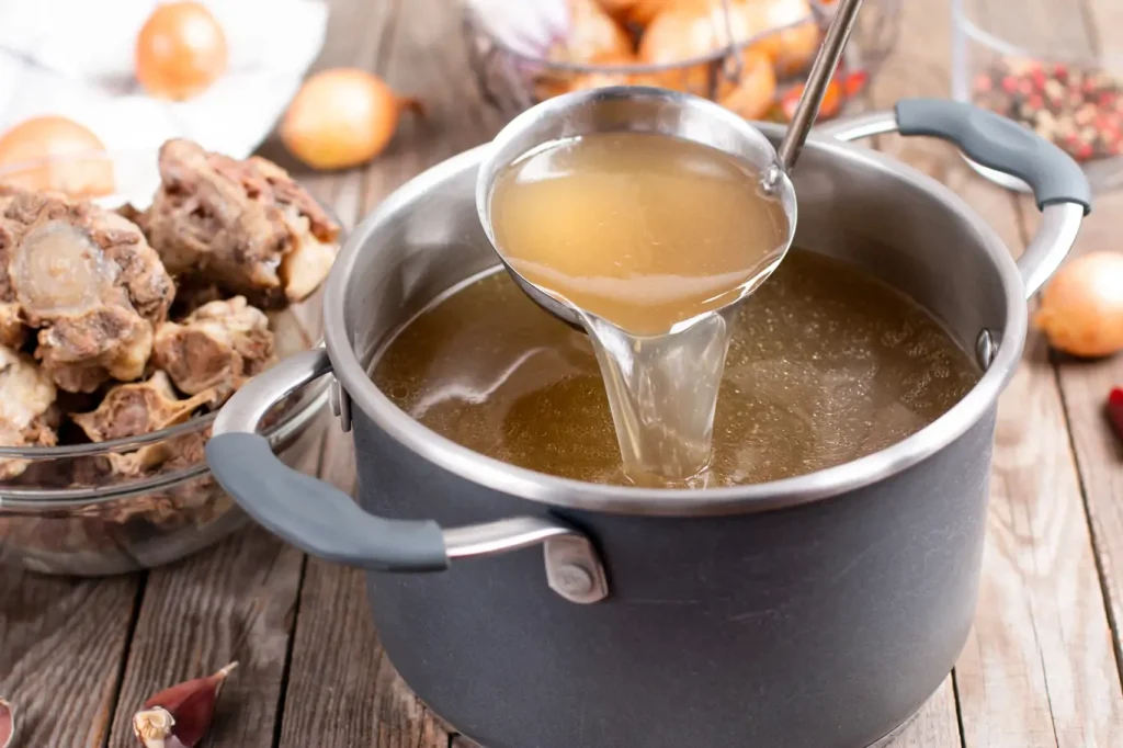 Túto tekutinu pridávajú do vývaru len tí najlepší kuchári. Vedia, že zvýrazňuje chuť viac ako maggi