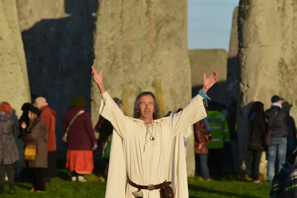 Náboženský obrad v Stonehenge