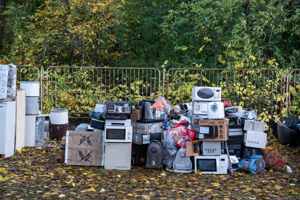 Nelegálna skládka elektronického odpadu