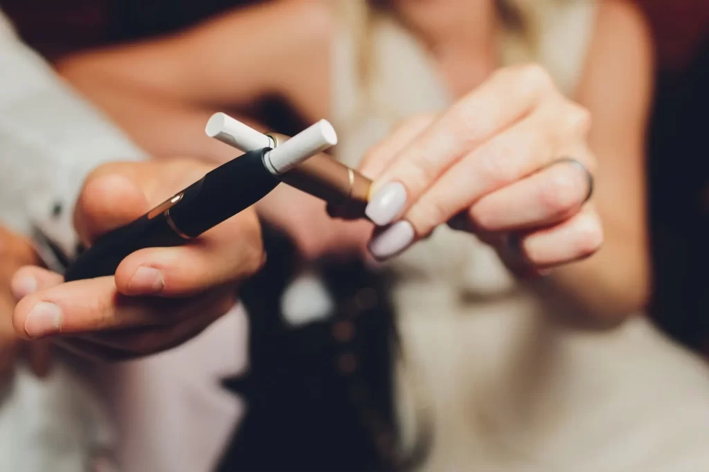 Najvýraznejšie porastie cena zahrievaného tabaku. Zdroj: Shutterstock - Tech world elektronická cigareta