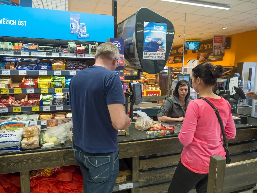 Cenovky centov sú pre ľudí také nezrozumiteľné, že im úrady vyfasovali astronomickú pokutu